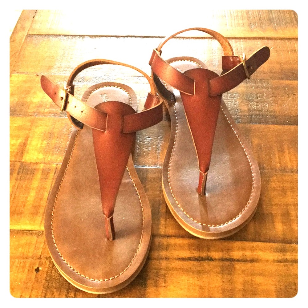 Size 6 Universal Thread Thong Sandal Women’s